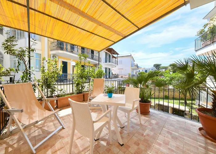 Hotel Noris